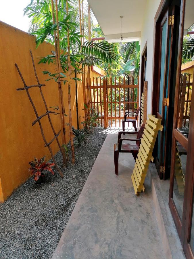 Tiger Villa Midigama Exterior photo